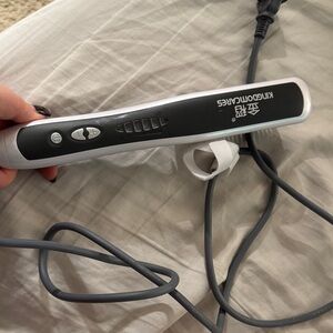 Kiss Products Hair Straightener - Black and Silver